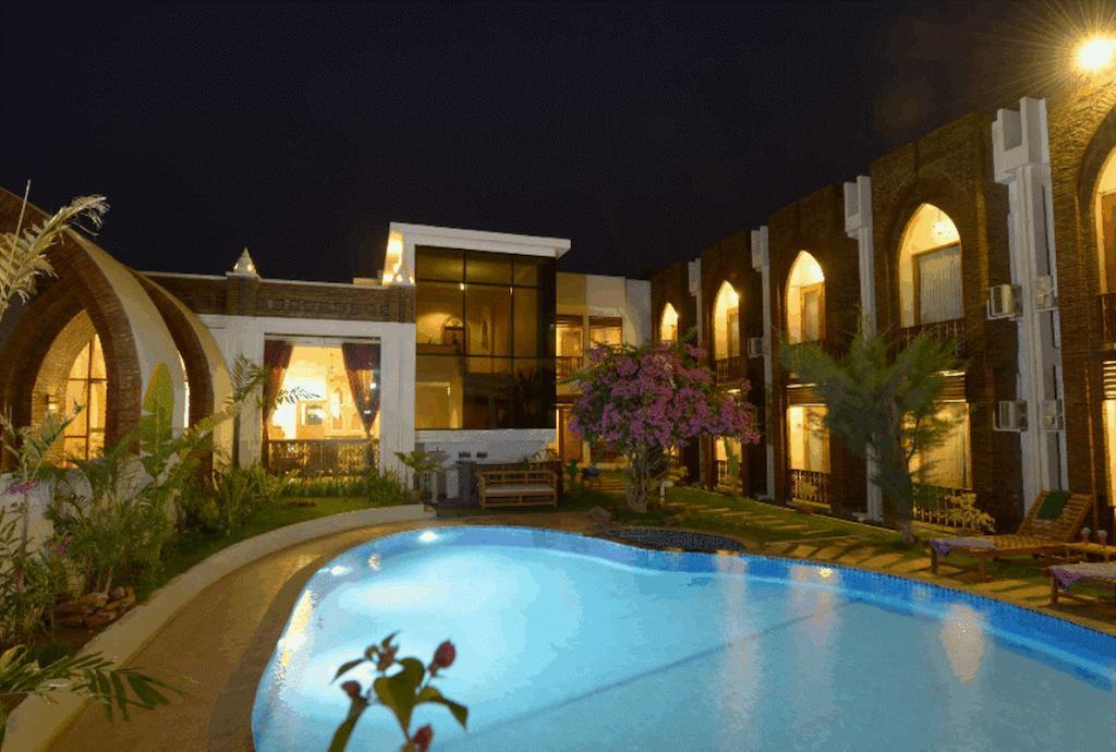 Raza Gyo Hotel 2*